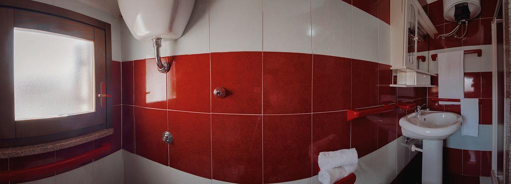 Residence Verde Mare Official Site Тортолі Екстер'єр фото